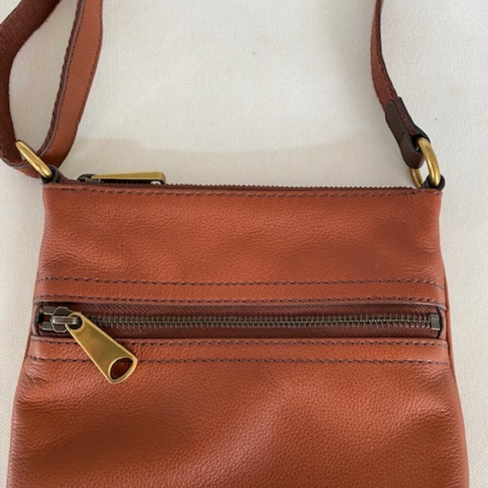 FOSSIL LEATHER CROSSBODY BAG